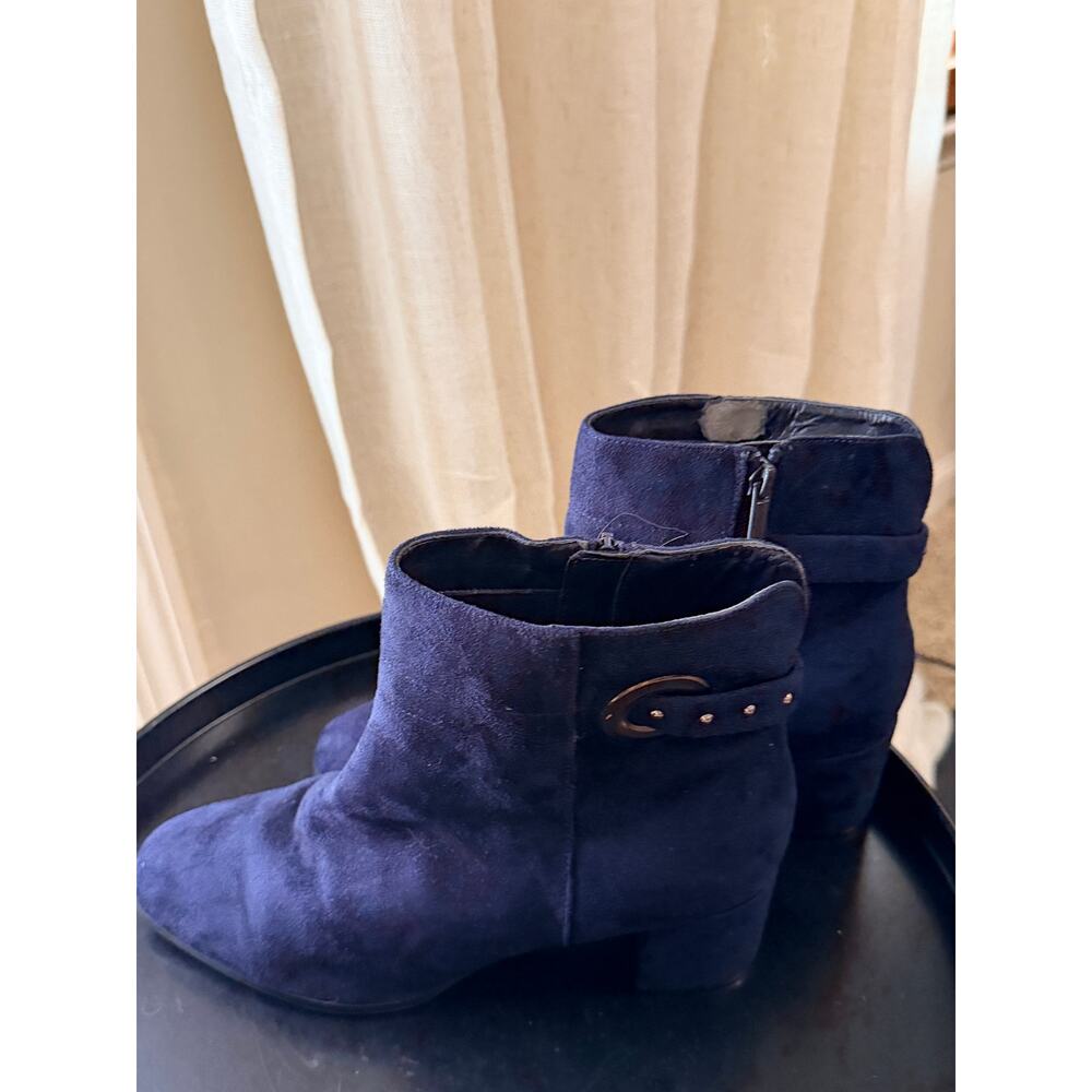 Blue faux suede booties block heel 9.5 - Picture 4 of 7